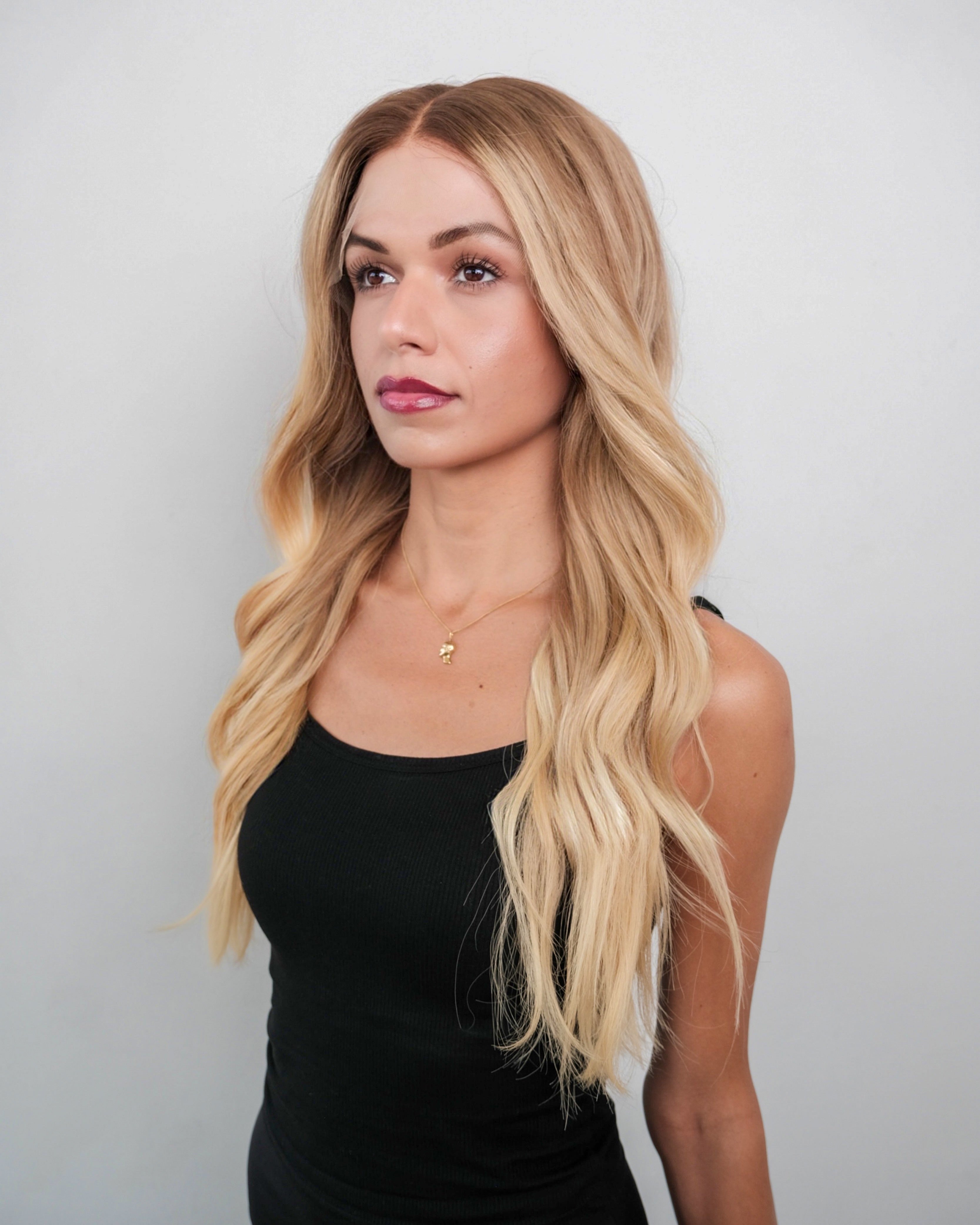 Amelia – Long Golden Blonde