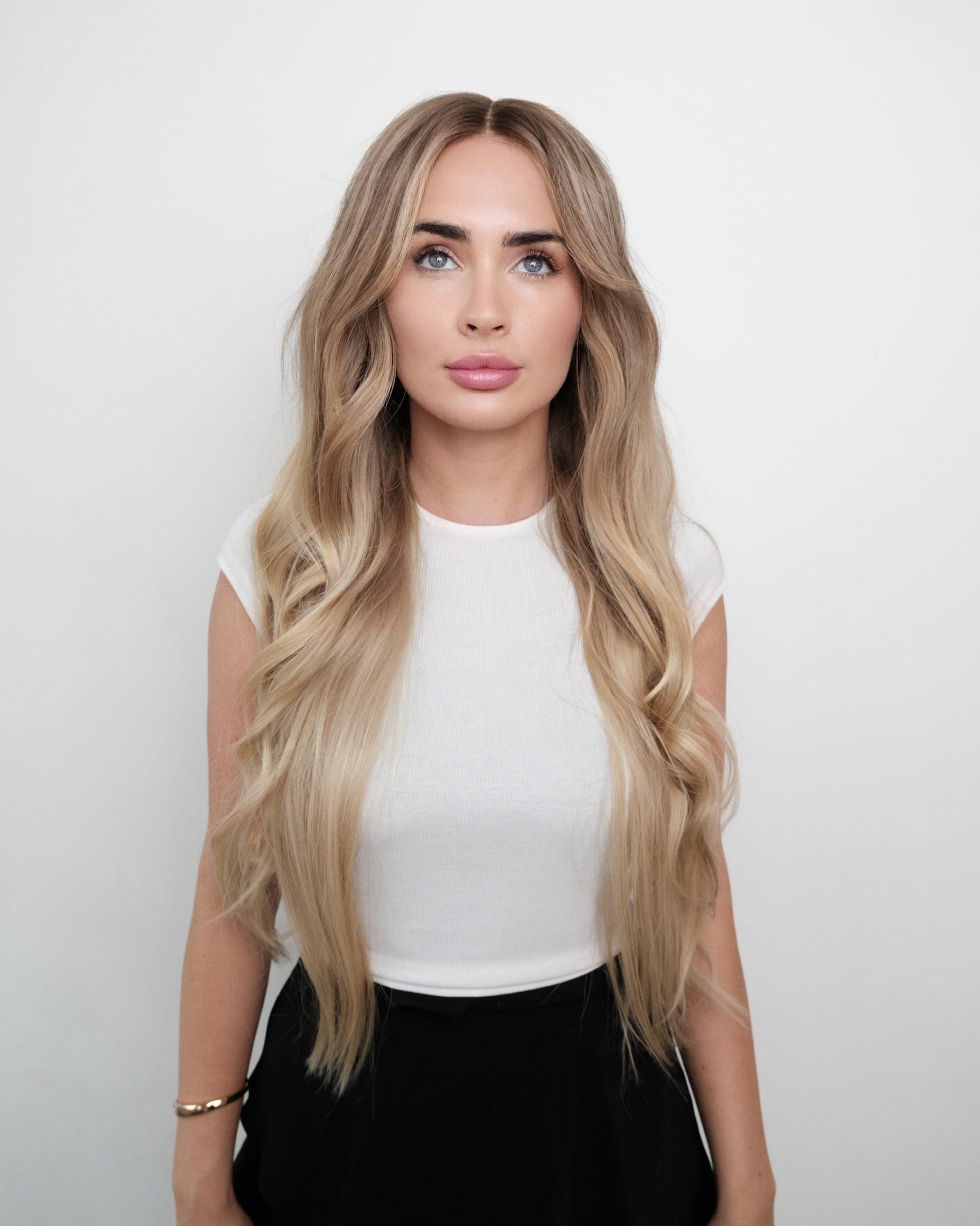 Luna Long Wavy Blonde Balayage