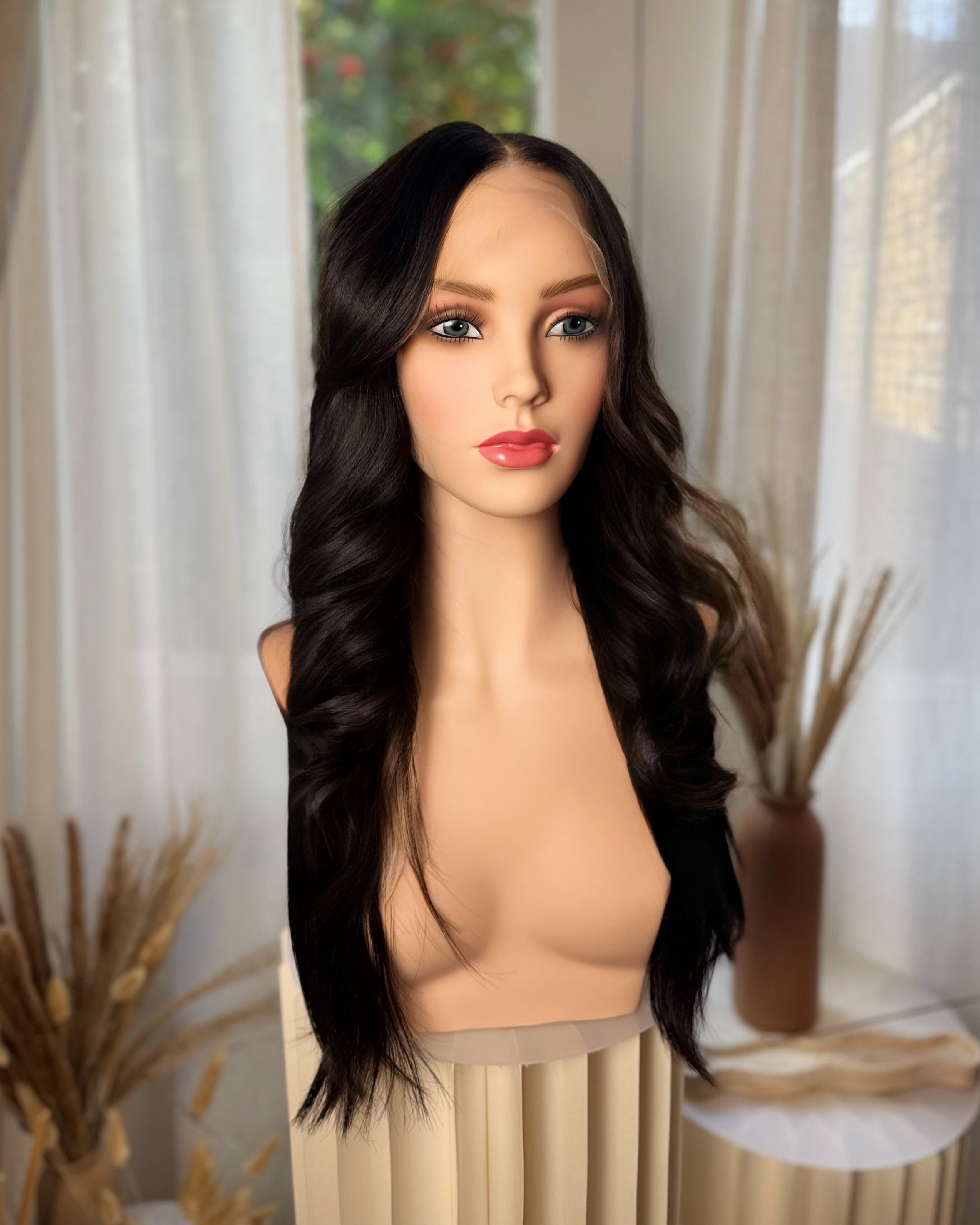 Novara Long Natural Black Waves